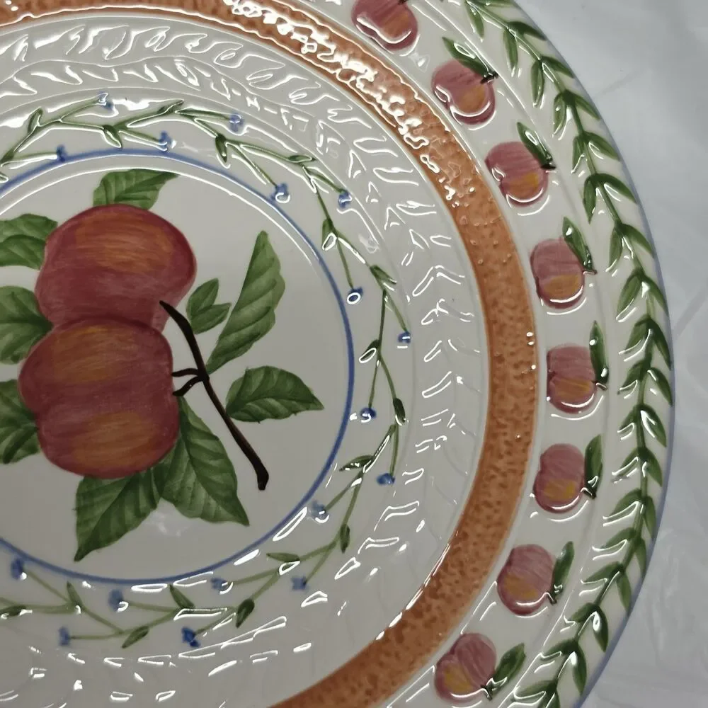 Strata Group Fresh N’ Fruity Salad /Lunch Plate 8.5